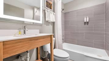 Standard Room, 2 Queen Beds | Bathroom | Combined shower/tub, free toiletries, hair dryer, towels
