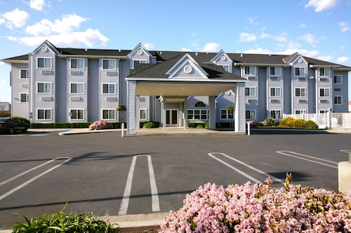 Microtel Inn & Suites by Wyndham Modesto Ceres