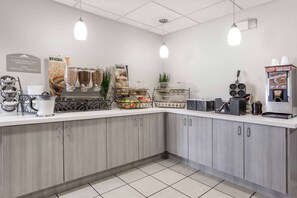 Free daily continental breakfast