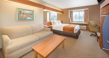 Microtel Inn & Suites by Wyndham Raton