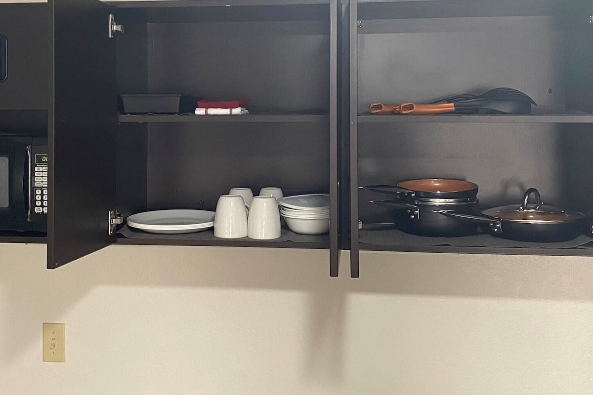 suite, 1 queen bed with sofa bed, non smoking (efficiency) | premium bedding, pillow-top beds, individually furnished, desk