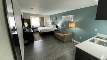 Suite, 1 Queen Bed with Sofa bed, Non Smoking (Efficiency) | Premium bedding, pillowtop beds, desk, laptop workspace