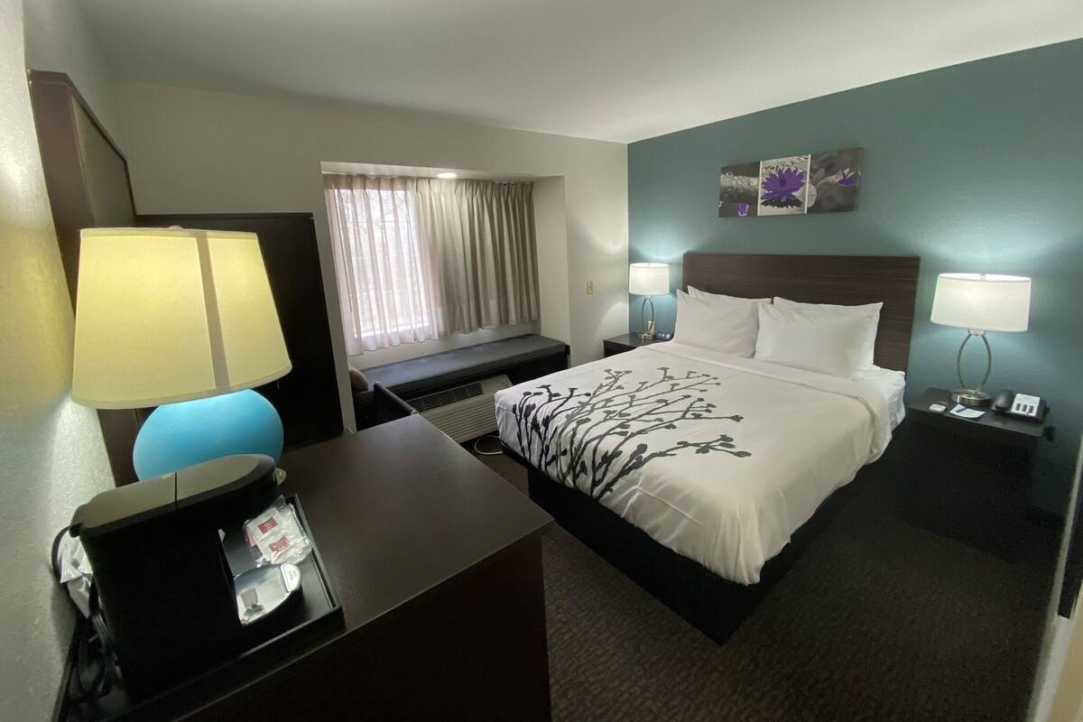 Premium bedding, pillowtop beds, individually furnished, desk