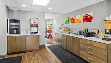 Colazione self-service inclusa, servita tutte le mattine
