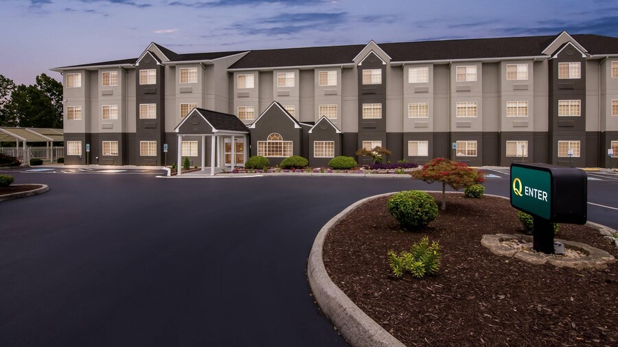 Quality Inn & Suites Bristol North