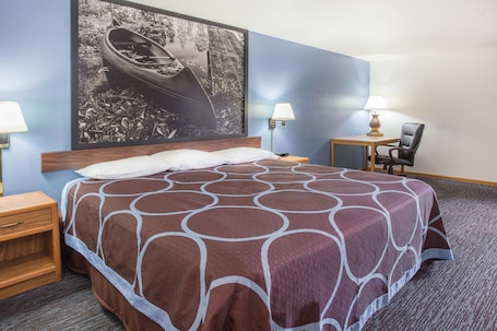 Cunas, camas plegables/adicionales, wifi gratis y ropa de cama . Super 8 by Wyndham Monmouth IL