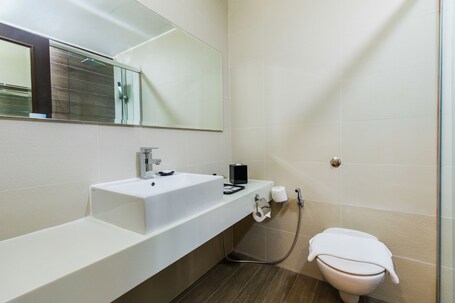 Village Hotel Bugis by Far East Hospitality - Image 24