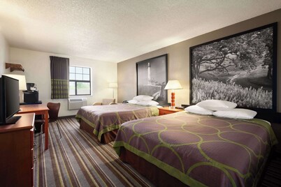 Super 8 by Wyndham Colorado Springs/Afa Area