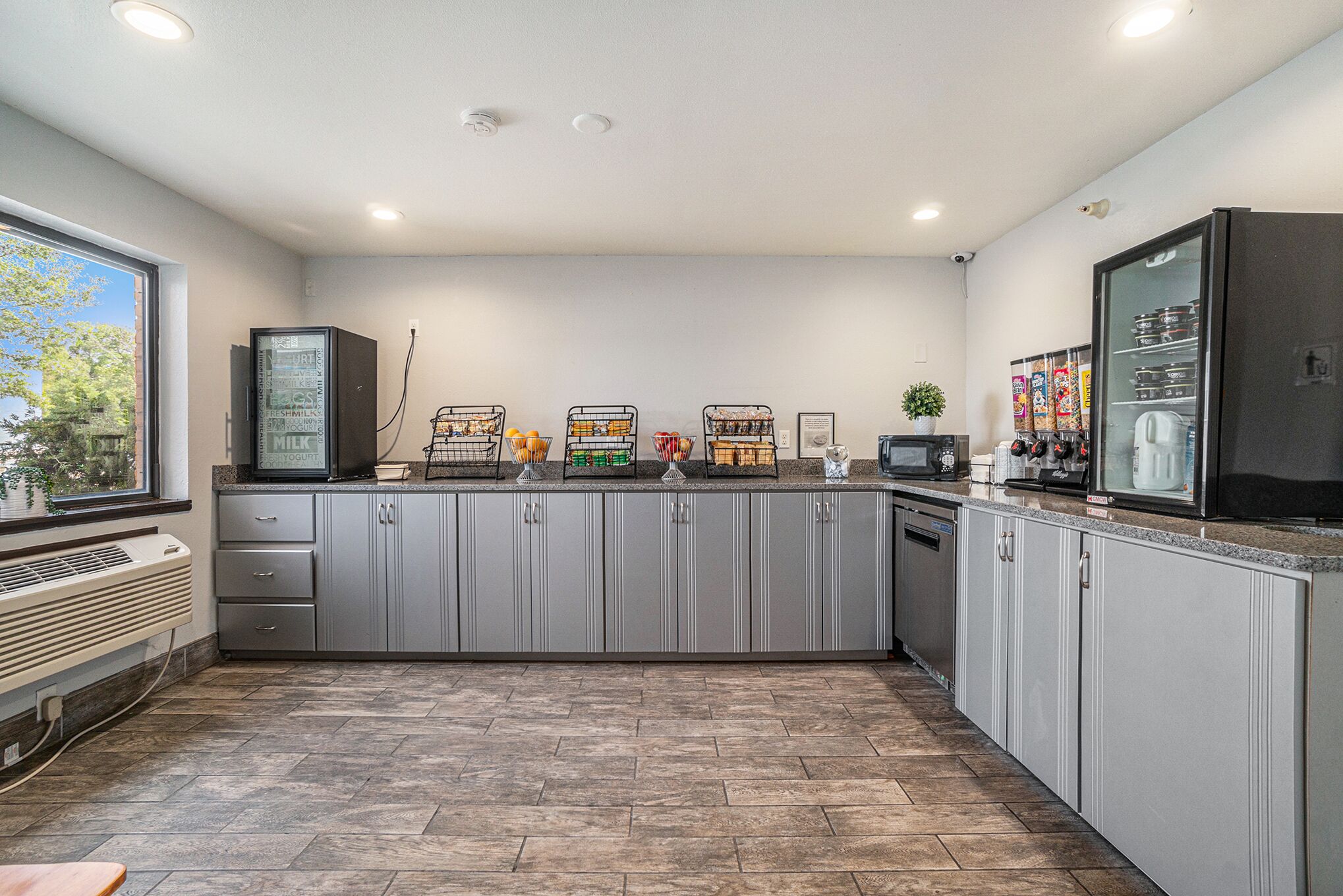 free daily on-the-go breakfast