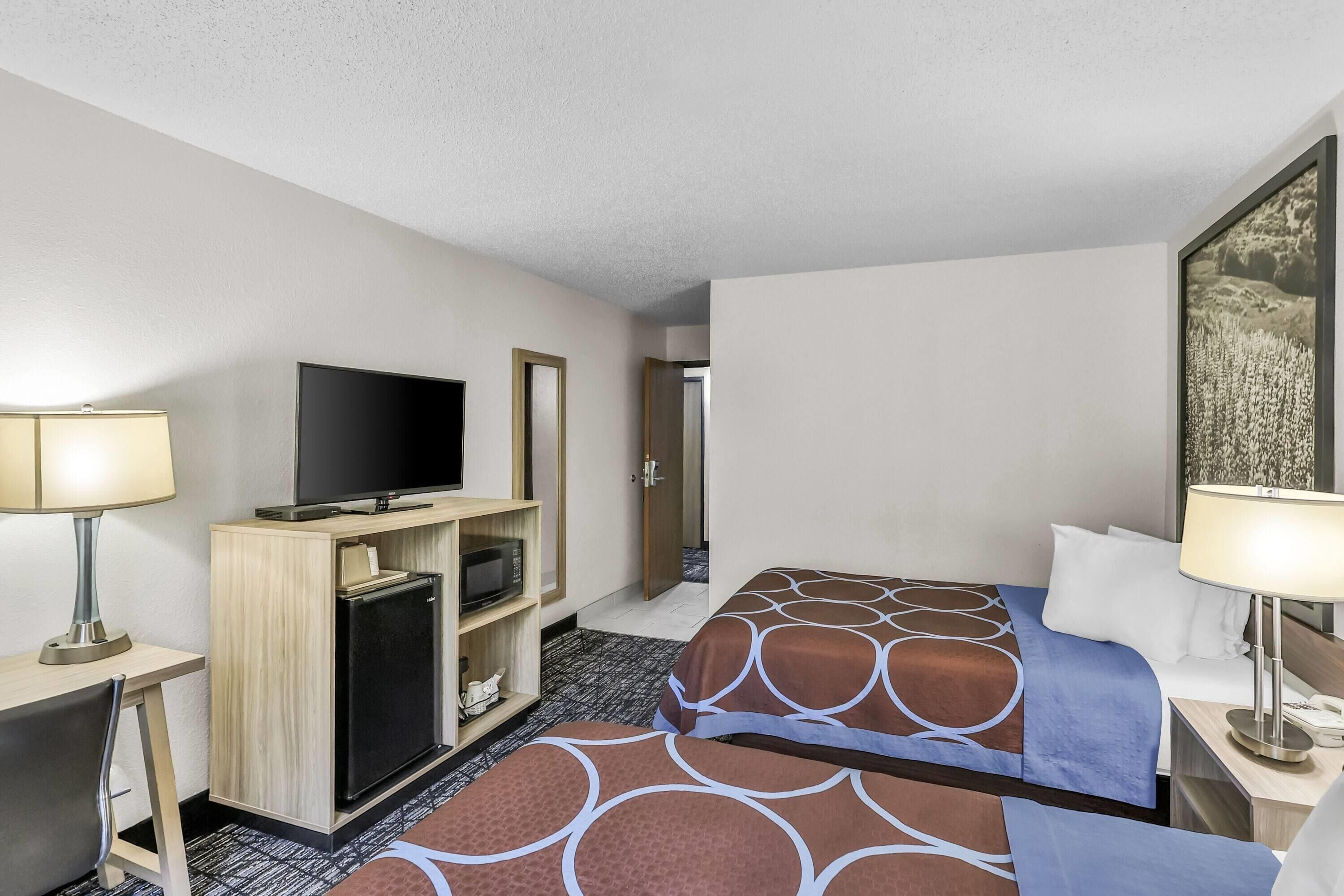 Room, 2 Queen Beds, Non Smoking | In-room safe, desk, iron/ironing board (on request), cribs (free)