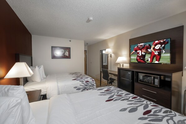 Deluxe Room, 2 Queen Beds (Smoke Free) | 1 bedroom, desk, laptop workspace, blackout drapes - Red Roof Inn Greensburg (Greensburg)