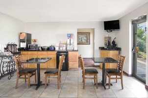 Free daily on-the-go breakfast