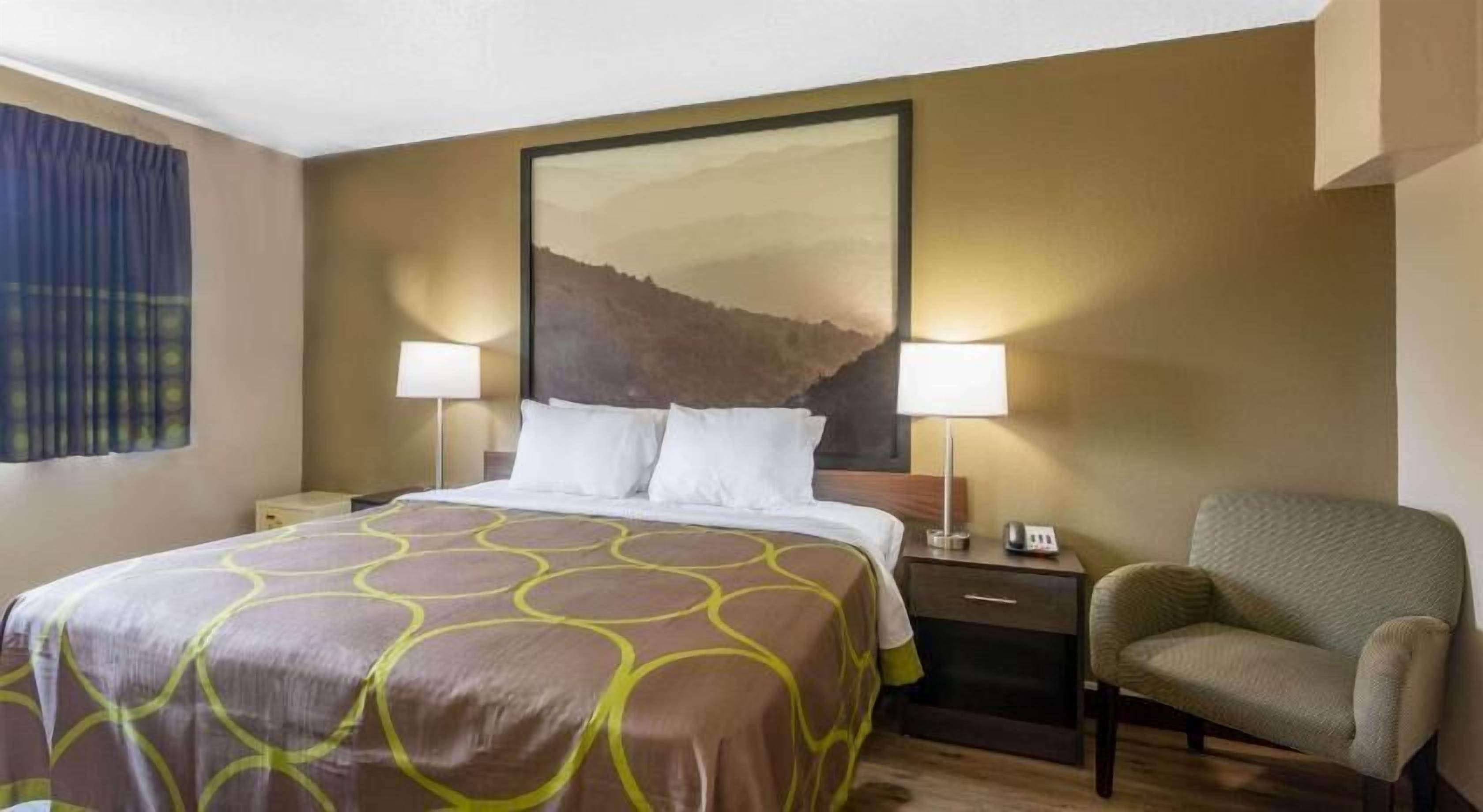 Escritorio, wifi gratis y ropa de cama 