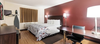 Red Roof Inn Auburn