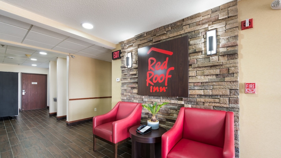 欧本红屋顶酒店