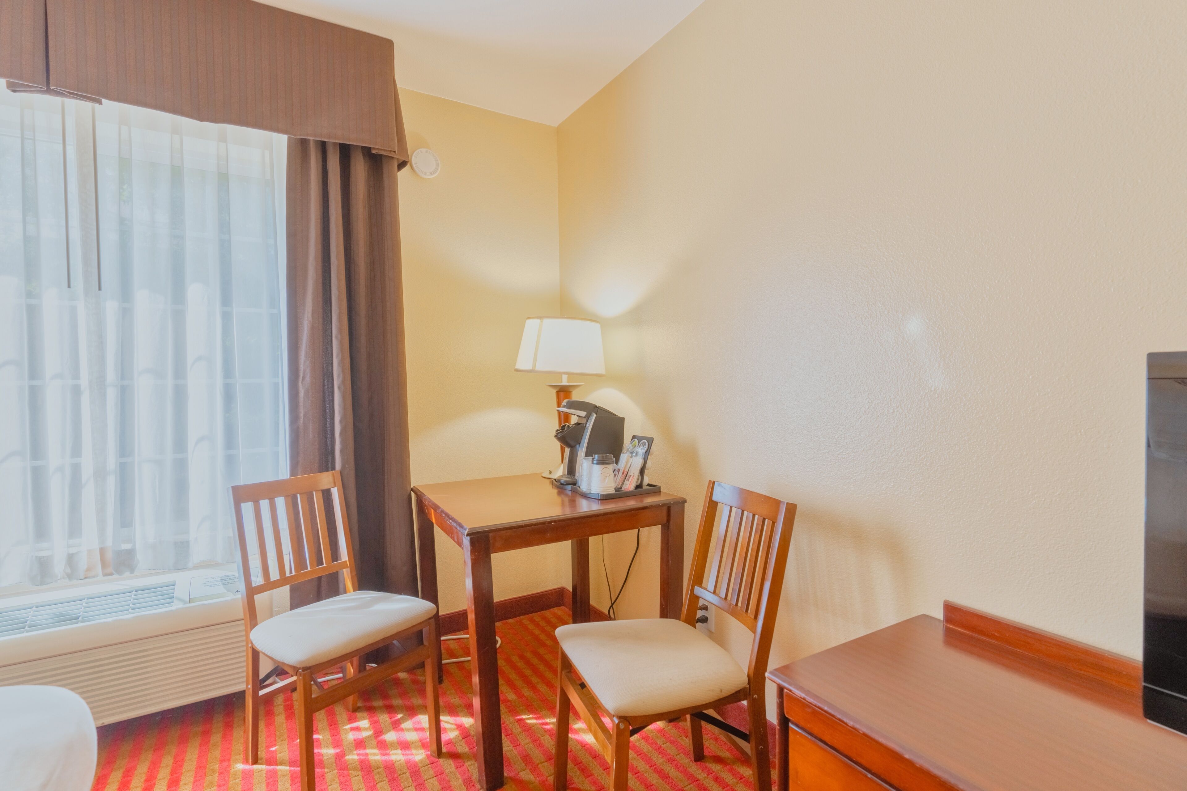 room, 2 queen beds | 1 bedroom, individually decorated, individually furnished, desk