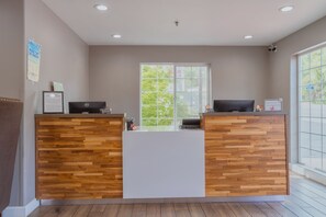 Reception - The Monarch Inn (Mariposa)