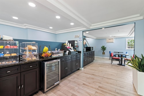 The Northshore Hotel