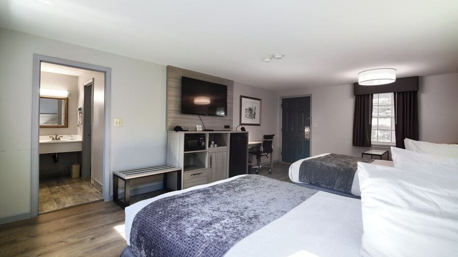 The Northshore Hotel