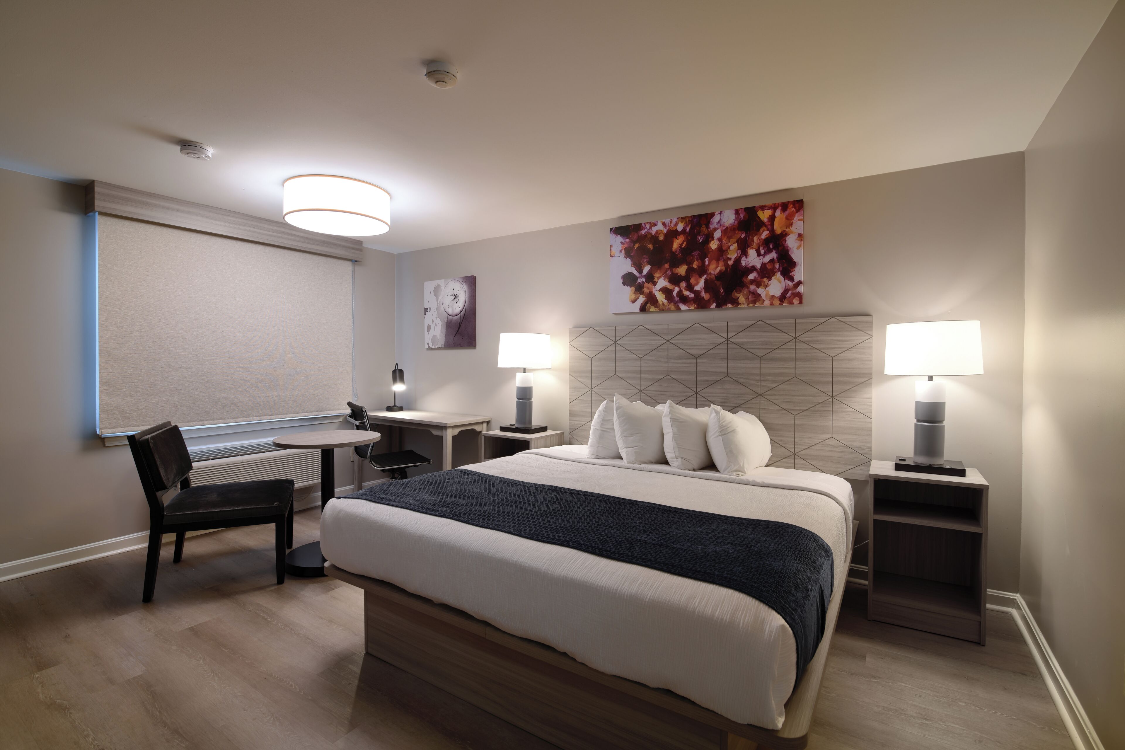 Exclusive Room | Individually decorated, individually furnished, blackout drapes