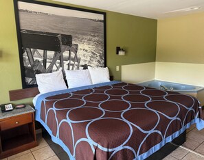 Suite, 1 cama King size, hidromasaje | Escritorio, tabla de planchar con plancha y cunas gratuitas
