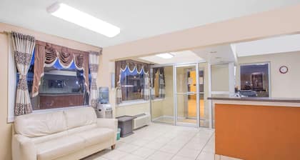 Super 8 by Wyndham Jasper