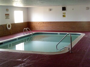 Piscine intérieure