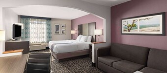 ลากินตา อินน์แอนด์สวีทส์ บายวินด์แฮม สเนลวิลล์-สโตนเมาน์เทน