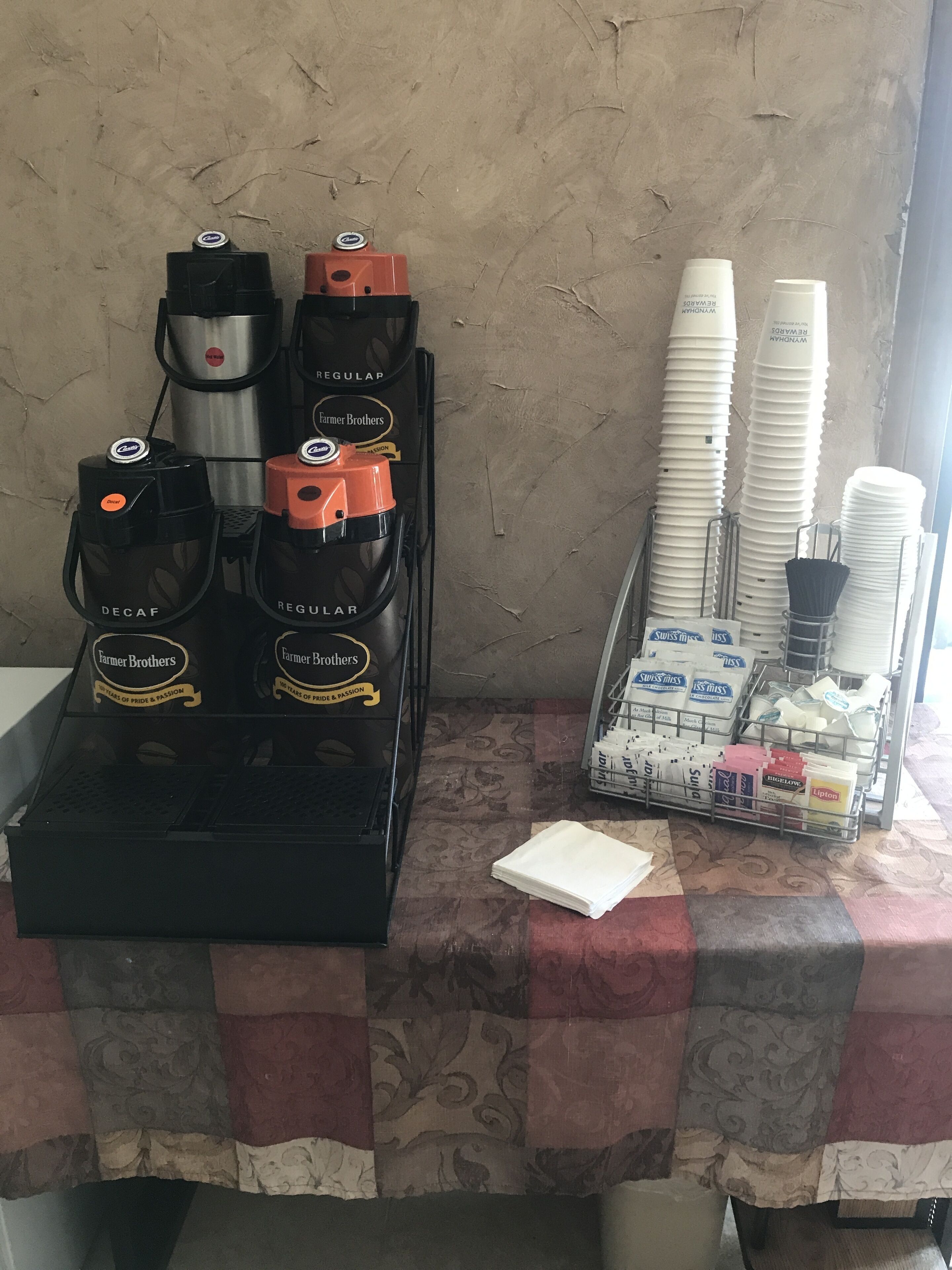 Free daily continental breakfast