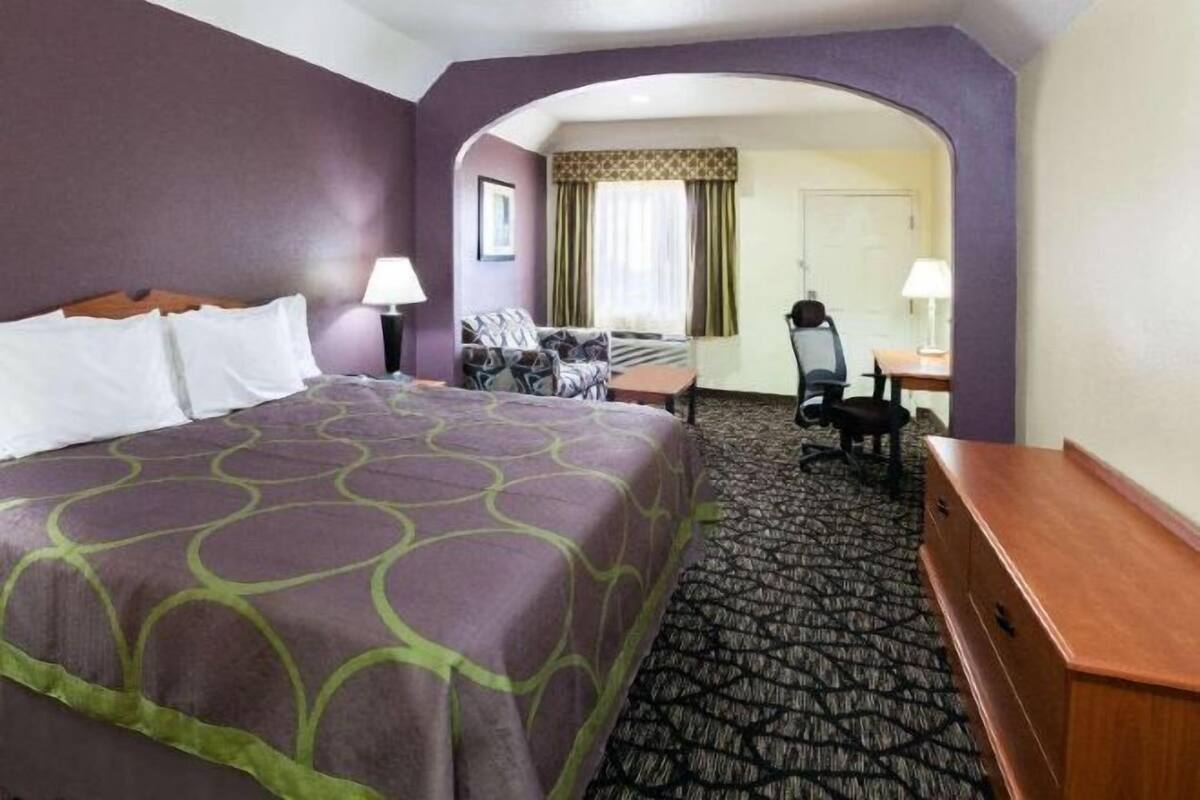 Desk, iron/ironing board, free cots/infant beds, free WiFi