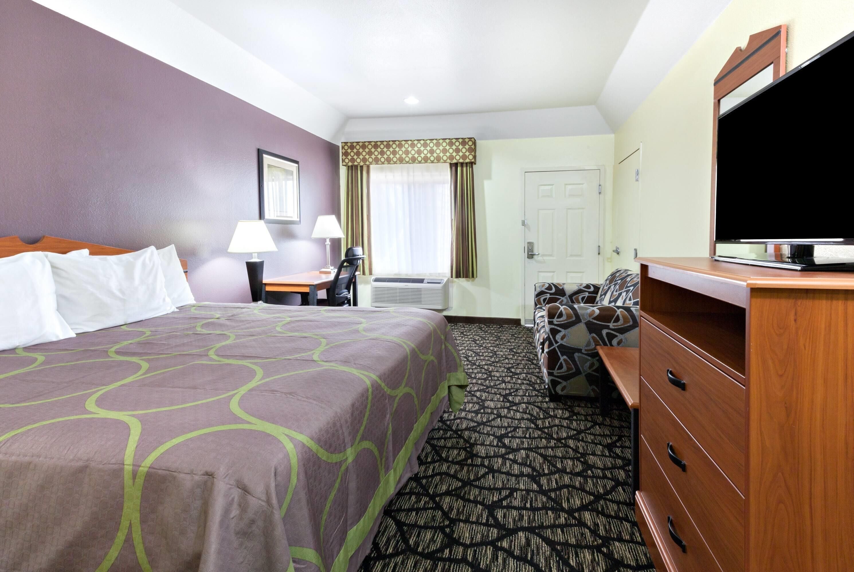 Room, 2 Queen Beds, Accessible, Non Smoking (Mobility,Hearing,Tub w/Grab Bars) | Desk, iron/ironing board, free cribs/infant beds, free WiFi