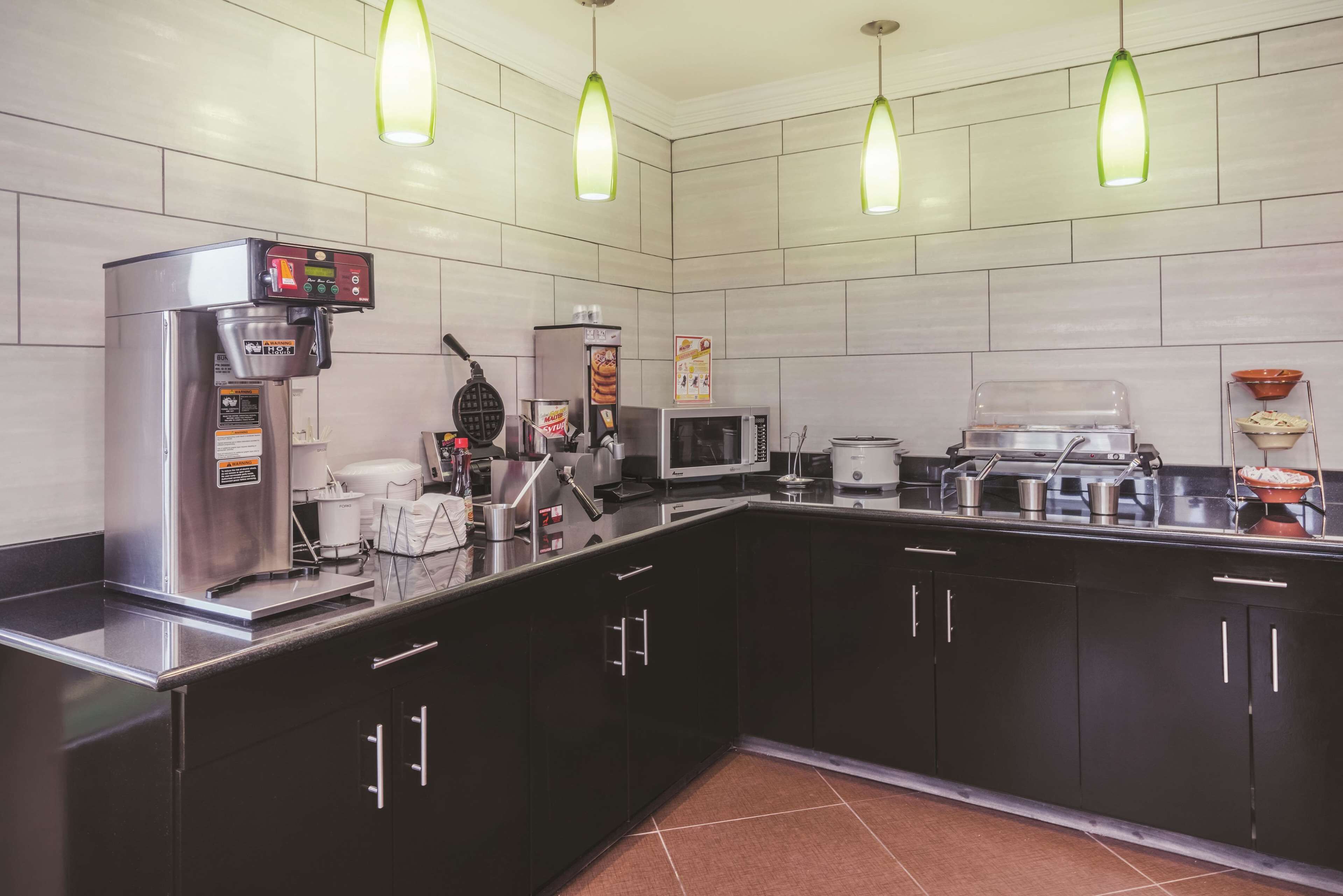 Foto - La Quinta Inn & Suites by Wyndham Louisville East