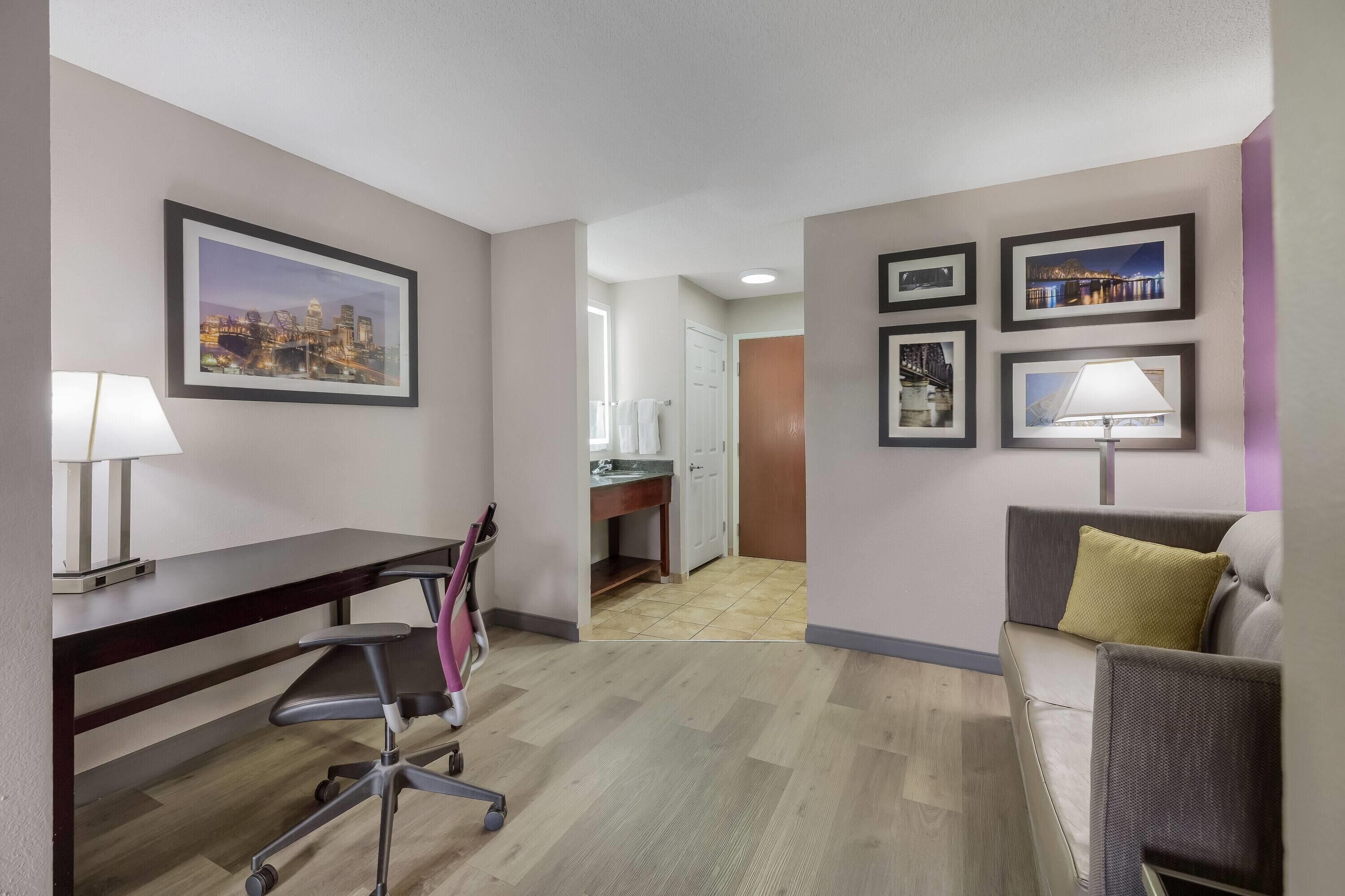 Foto - La Quinta Inn & Suites by Wyndham Louisville East