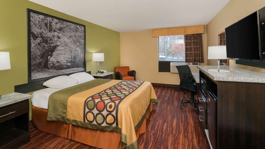 Super 8 by Wyndham Raleigh North East