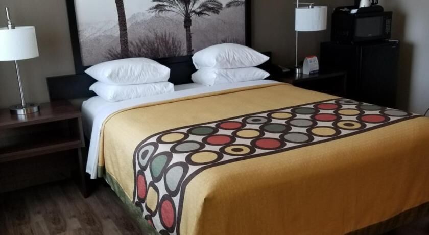 In-room safe, desk, soundproofing, iron/ironing board