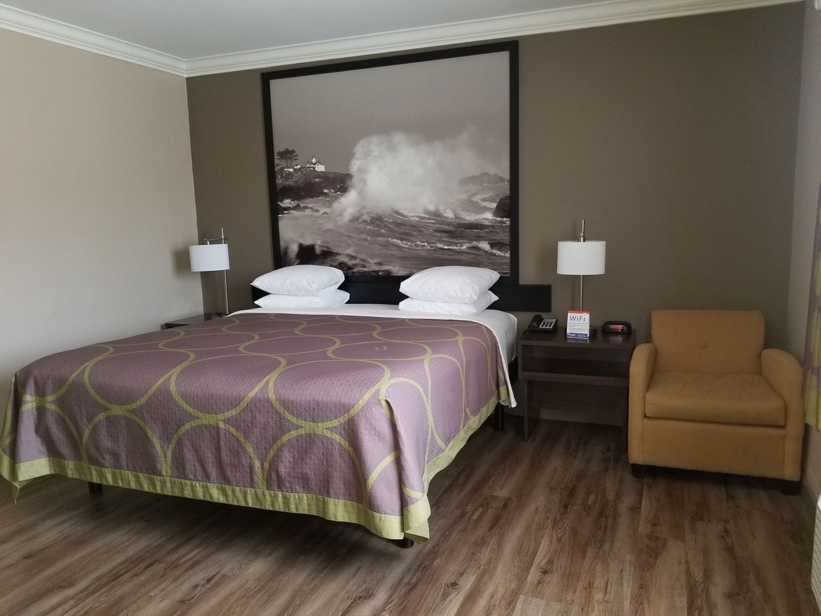 In-room safe, desk, soundproofing, iron/ironing board