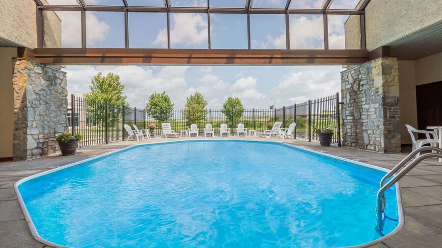 Days Inn by Wyndham Maumee/Toledo