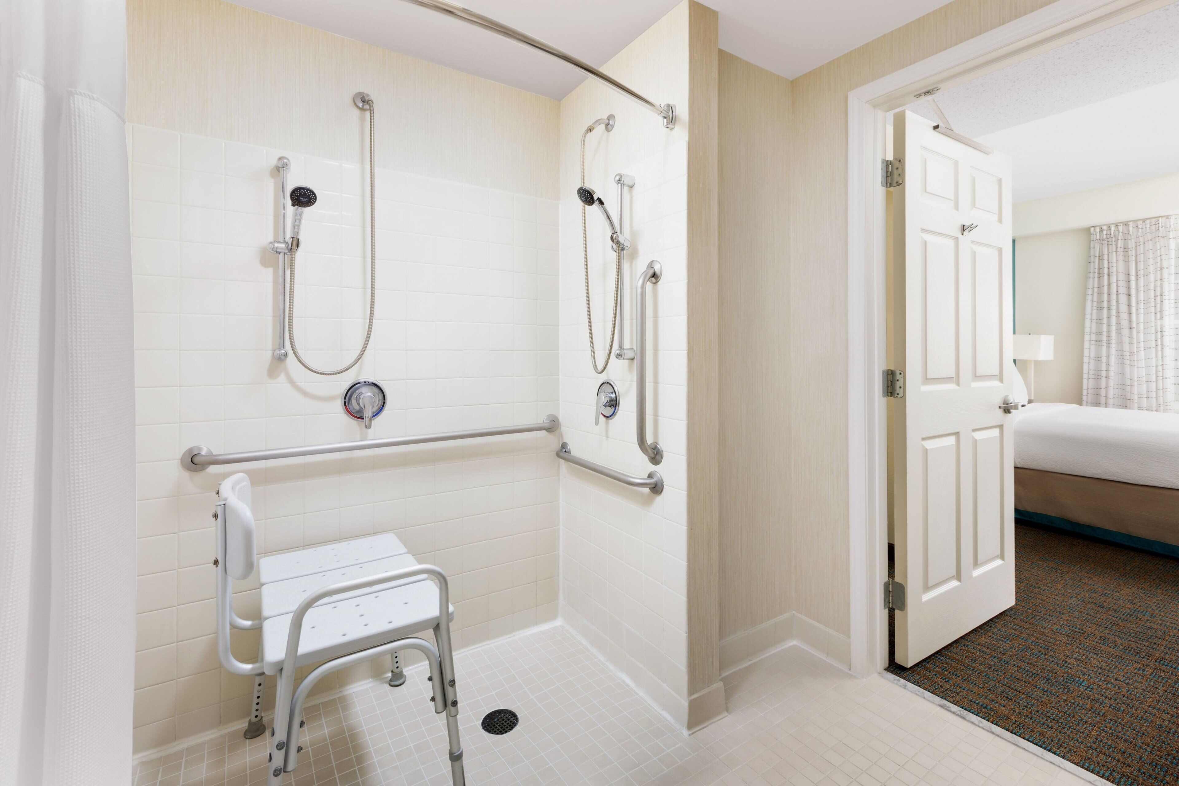 combined shower/bathtub, free toiletries, hair dryer, towels