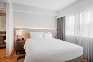 1 dormitorio, ropa de cama hipoalergénica, caja fuerte y escritorio