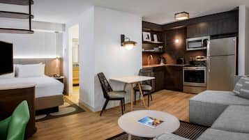 1 bedroom, hypo-allergenic bedding, in-room safe, desk