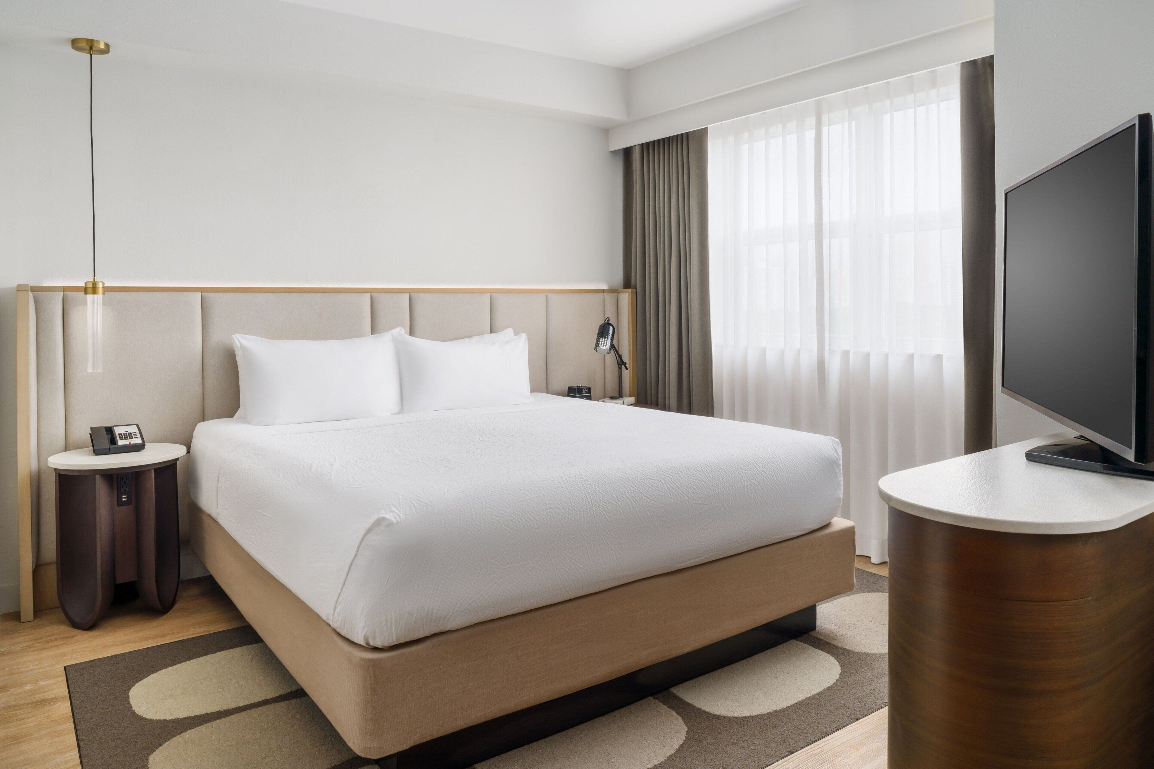 studio, 1 queen bed with sofa bed | 1 bedroom, hypo-allergenic bedding, in-room safe, desk