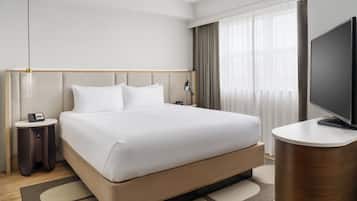 Monolocale, 1 letto queen con divano letto | Biancheria da letto ipoallergenica, una cassaforte in camera