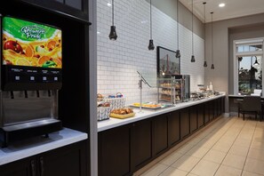 Esmorzar diari continental gratuït 