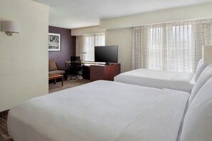 1 bedroom, premium bedding, desk, laptop workspace
