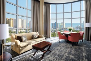 Executive Suite, 1 Bedroom | Premium bedding, down comforters, pillowtop beds, in-room safe