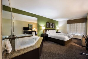 Suite | Egyptian cotton sheets, premium bedding, pillow-top beds, in-room safe