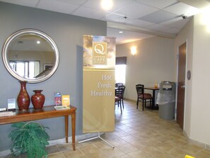 Interior - Quality Inn & Suites Lake Charles South (Lake Charles)