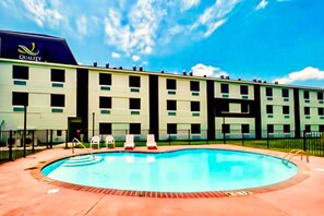 Seasonal outdoor pool