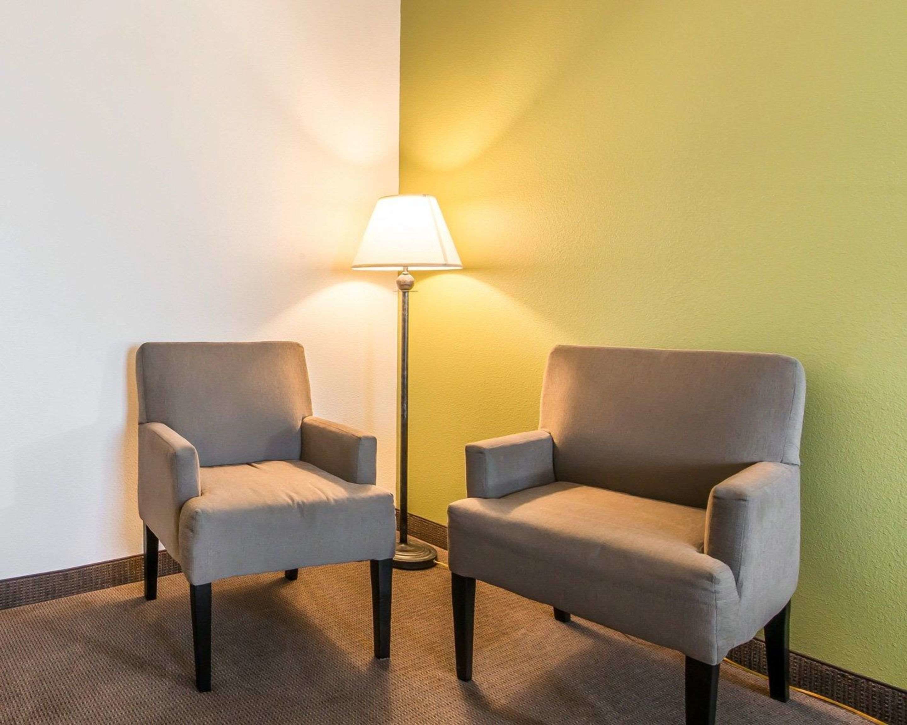 room, 1 king bed, accessible, non smoking | hypo-allergenic bedding, down duvets, desk, iron/ironing board