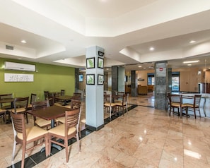 Free daily full breakfast 